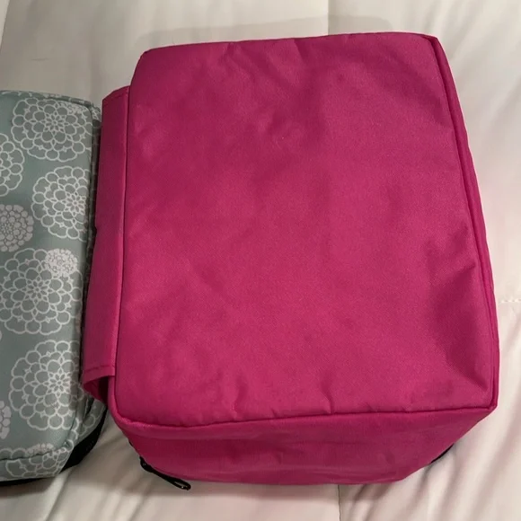 Hotlogic Lunch box. Choose Pink or Mint - Picture 5 of 9